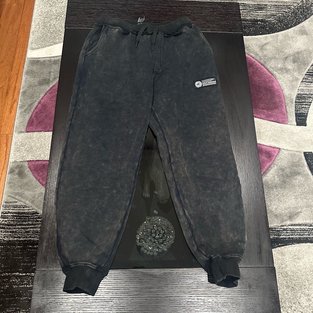 Alphalete medium